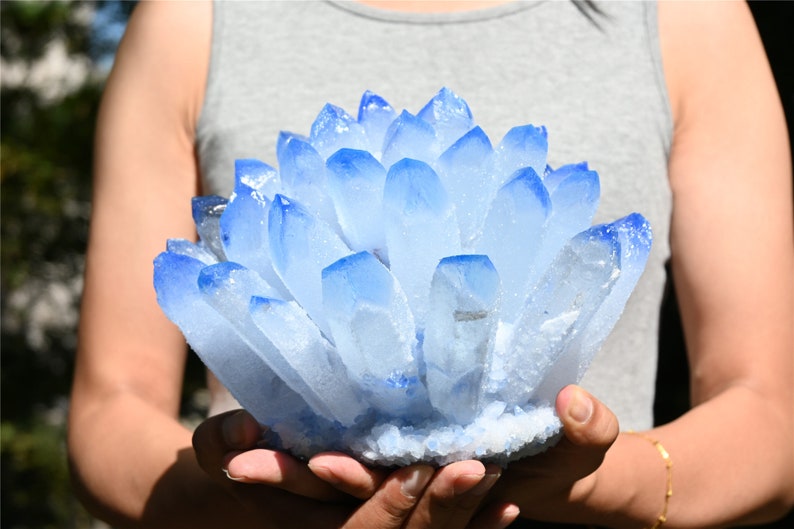 5KG+ Laboratory Blue Crystal cluster，Blue quartz Cluster，Quartz Point VUG，Mineral Specimen Healing Degaussing Decor Collection 1PC