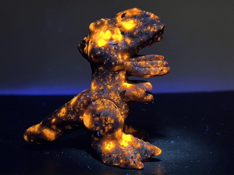 3''Hand carved Natural Yooperlite Tyrannosaurus,Crystal Tyrannosaurus，Yooperlite dragon,Reiki Healing Figurine, Crystal gift 1PC