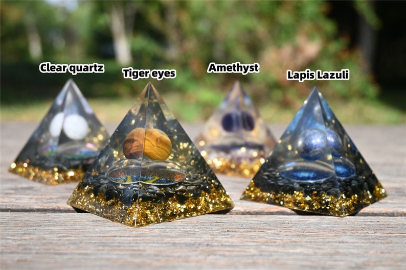 2.2'' Natural Elixir lapis lazuli Epoxy Pyramid，resin pyramid，Ogan Positive Energy Pyramid Desk ，Epoxy production lapis lazuli pyramid