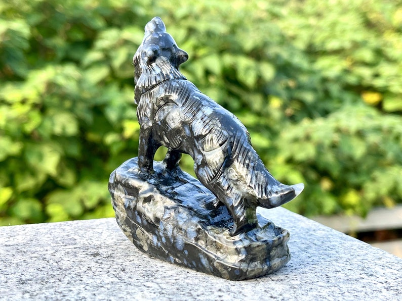 3.4" Natural llanite Carved wolf ,Crystal Carved Wolf,wolf Carving,Wolf Statue，Reiki Healing,Home decoration,Christmas Gifts 1PC