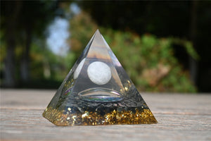 2.2'' Natural Elixir lapis lazuli Epoxy Pyramid，resin pyramid，Ogan Positive Energy Pyramid Desk ，Epoxy production lapis lazuli pyramid