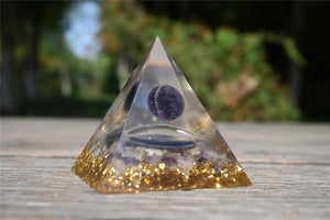 2.2'' Natural Elixir lapis lazuli Epoxy Pyramid，resin pyramid，Ogan Positive Energy Pyramid Desk ，Epoxy production lapis lazuli pyramid