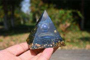2.2'' Natural Elixir lapis lazuli Epoxy Pyramid，resin pyramid，Ogan Positive Energy Pyramid Desk ，Epoxy production lapis lazuli pyramid