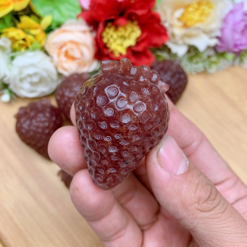 Exquisite 1.5" Strawberry Quartz Crystal Carving - Eye-Catching Home Decor, Memorable Housewarming Gift, Must-Have for Crystal Lovers