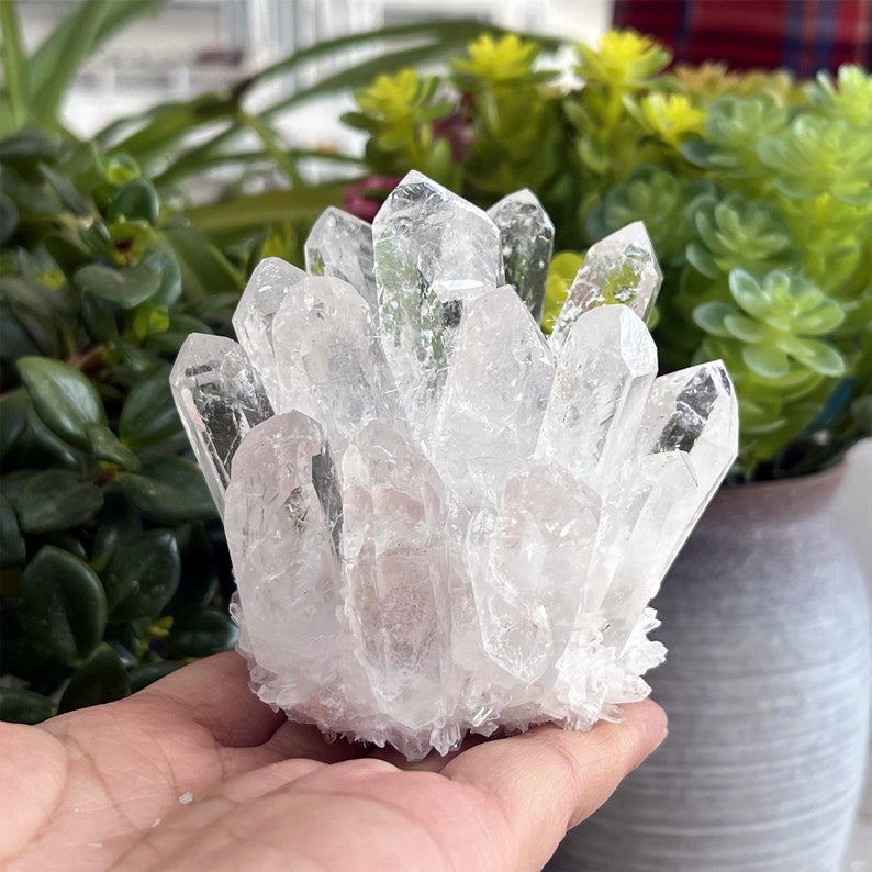 Natural Clear Quartz Crystal Cluster,Crystal Point,Quartz Vug,Mineral Specimen,Home Decoration,Crystal Reiki,Crystal Chakra,Crystal Gift.