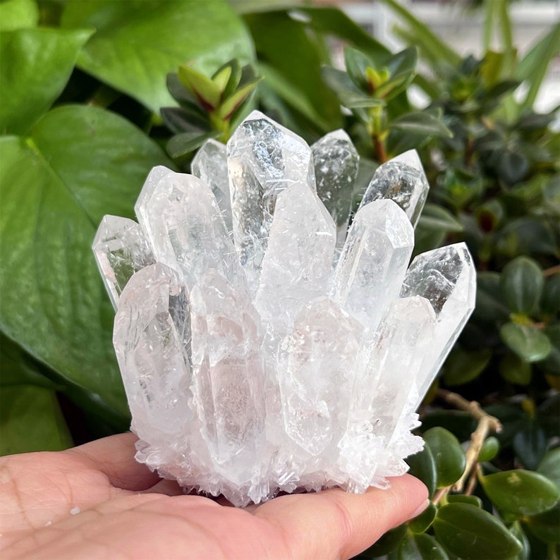 Natural Clear Quartz Crystal Cluster,Crystal Point,Quartz Vug,Mineral Specimen,Home Decoration,Crystal Reiki,Crystal Chakra,Crystal Gift.