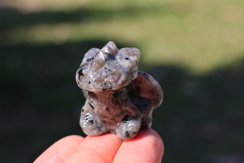1.2" Natural Yooperlite Carved Toothless ,Yooperlite Dragon,Crystal Toothless,Reiki Healing，Toothless,Home Decor，Crystal Gifts 1PC