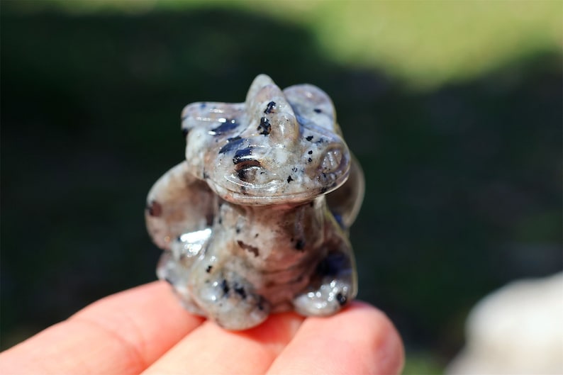 1.2" Natural Yooperlite Carved Toothless ,Yooperlite Dragon,Crystal Toothless,Reiki Healing，Toothless,Home Decor，Crystal Gifts 1PC