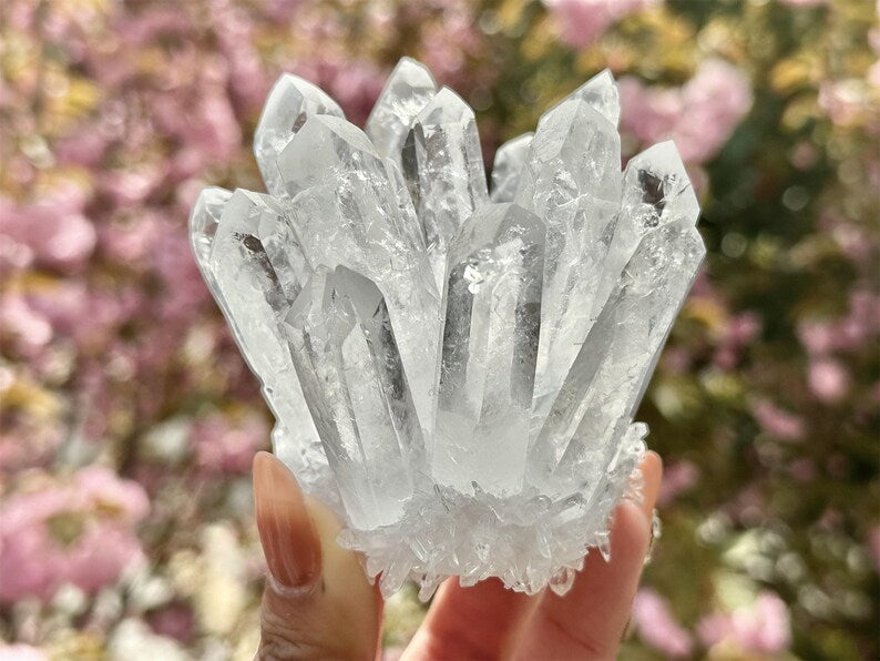300g+ Clear Quartz Cluster，Cluster Crystal，Quartz Point VUG，Mineral Specimen Healing Degaussing Decor Collection，Crystal decoration 1PC