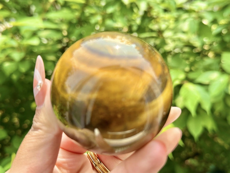 5CM+ Natural Tiger Eye Hand Carved Sphere,Quartz Crystal,Tiger Eye Ball,Home Decor,Crystal Healing Divination ball,Crystal Gift+Free Base1PC