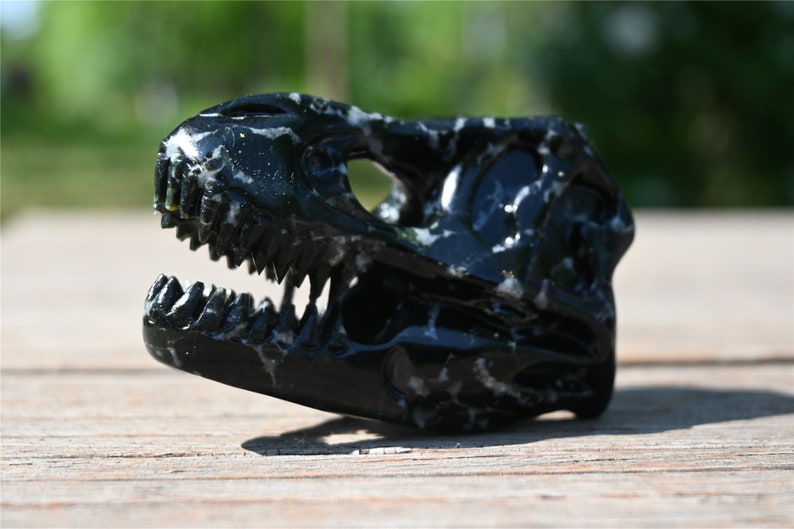 3.1'' Natural Carved Unknown Quartz Dinosaur Skull，Quartz crystal，Crystal Carved Dinosaur skull，Crystal healing skull 1PC