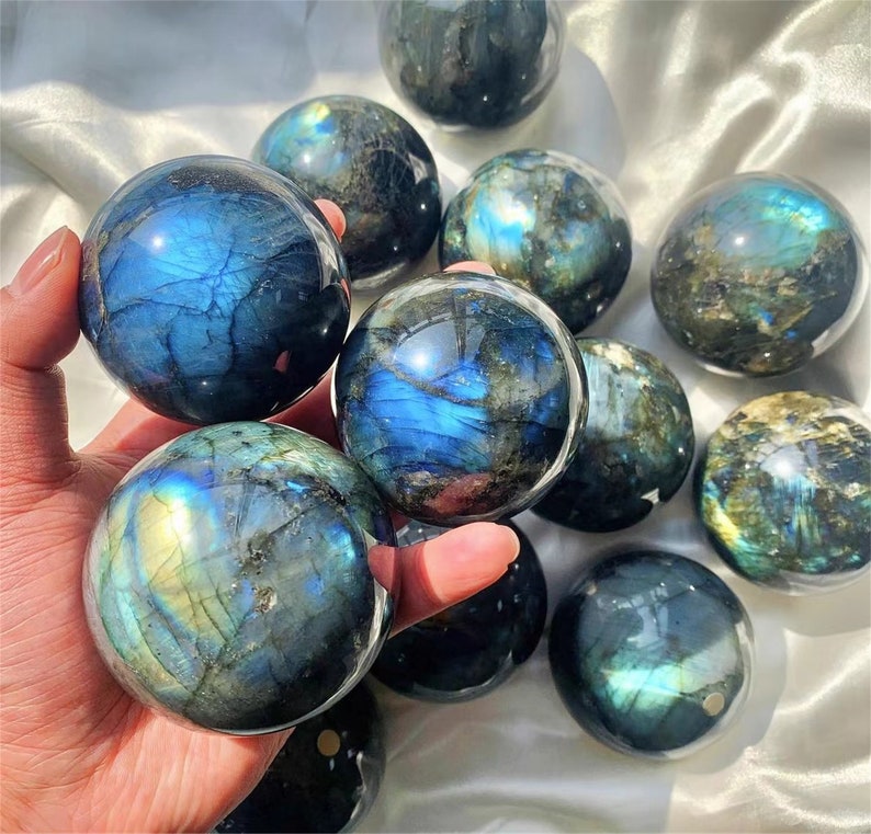 5CM+ Natural Blue Labradorite Hand Carved Sphere,Quartz Crystal Ball,Labradorite Ball,Home Decor,Crystal Healing Divination ball,CrystalGift