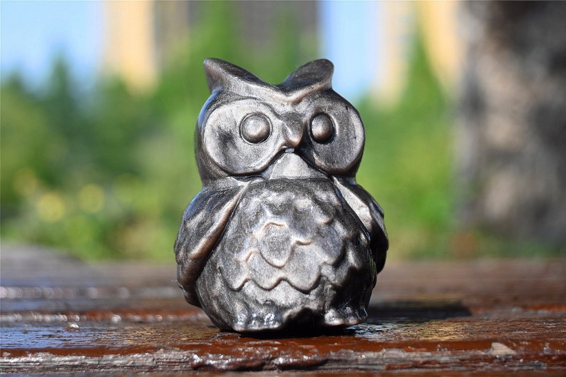 2'' Natural carved Silver obsidian Owl，Crystal character，Crystal owl，Owl skull，Quartz Crystal，Crystal ornament，Crystal Healing 1PC