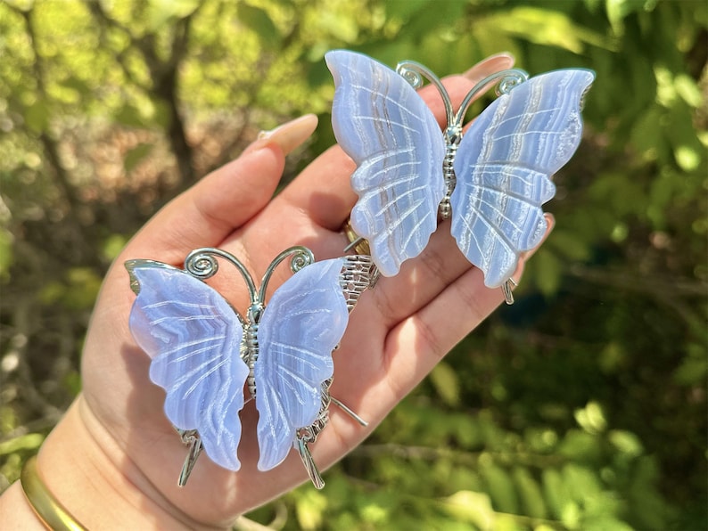 2.8" Natural Lacey Agate Hand Carved Butterfly,Crystal quartz,Butterfly Carving,Energy crystal,Reiki healing,Home Decor,Crystal gifts 1PC