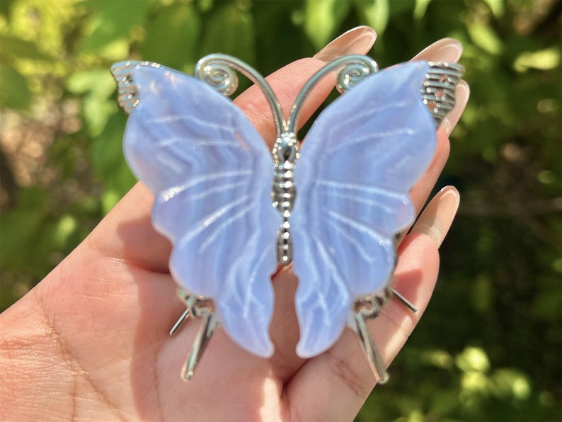 2.8" Natural Lacey Agate Hand Carved Butterfly,Crystal quartz,Butterfly Carving,Energy crystal,Reiki healing,Home Decor,Crystal gifts 1PC