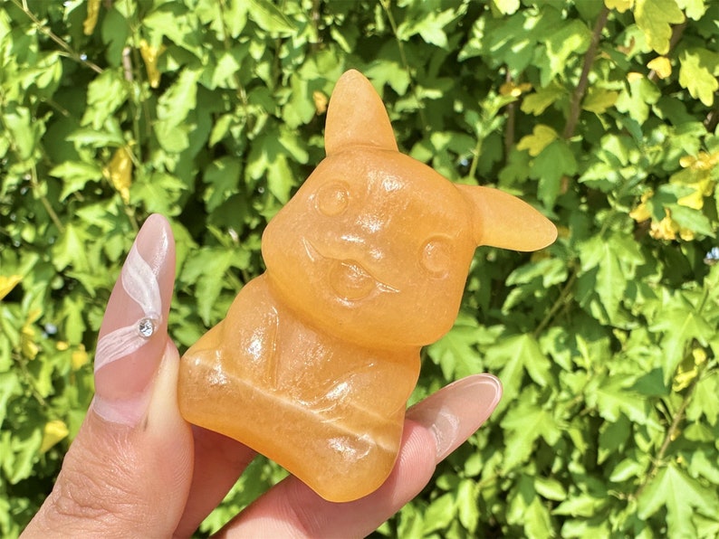 2.4" Natural Geode Stone Hand Carved Pikachu,Crystal quartz Elf,Pikachu Carving,Energy crystal,Reiki healing,Home Decor,Crystal gifts 1PC