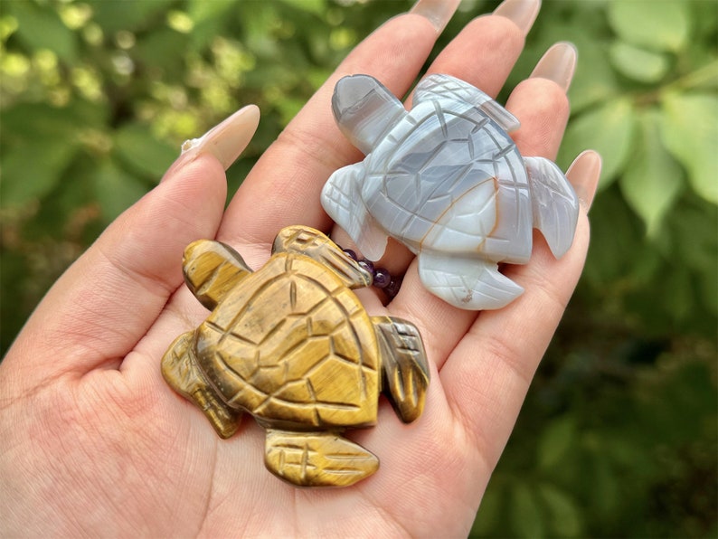 2.2" Natural Crystal Quartz Hand Carved Sea Turtle,Agate Sea Turtle,Sea Turtle Carving,Energy crystal,Reiki healing,Home Decor,gifts 1PC