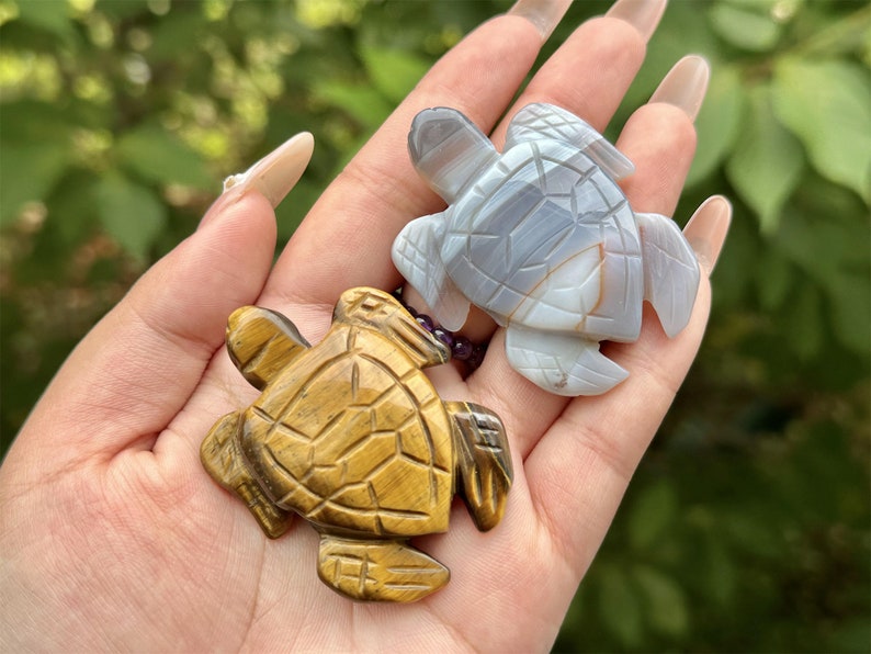 2.2" Natural Crystal Quartz Hand Carved Sea Turtle,Agate Sea Turtle,Sea Turtle Carving,Energy crystal,Reiki healing,Home Decor,gifts 1PC