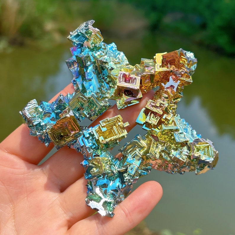 Titanium Rainbow Bismuth Ore ,Crystal Quartz Mineral Ore Star,Bismuth Loving Heart,Home Decoration,Mineral Specimen,Reik Heal,Bismuth Gift