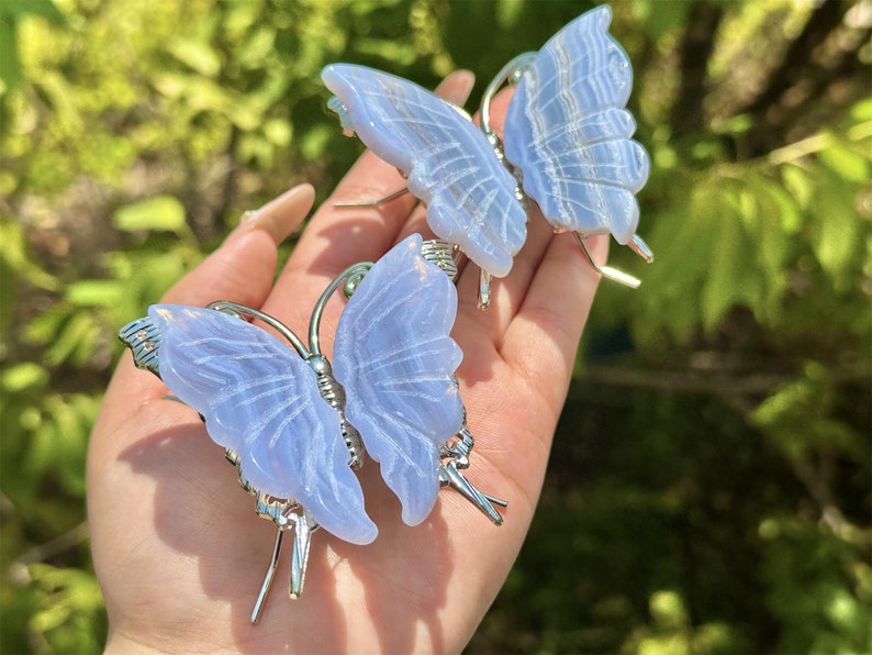 2.8" Natural Lacey Agate Hand Carved Butterfly,Crystal quartz,Butterfly Carving,Energy crystal,Reiki healing,Home Decor,Crystal gifts 1PC