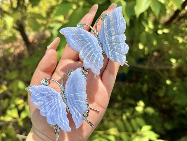 2.8" Natural Lacey Agate Hand Carved Butterfly,Crystal quartz,Butterfly Carving,Energy crystal,Reiki healing,Home Decor,Crystal gifts 1PC