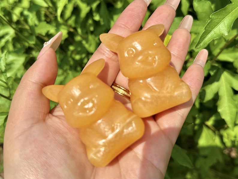 2.4" Natural Geode Stone Hand Carved Pikachu,Crystal quartz Elf,Pikachu Carving,Energy crystal,Reiki healing,Home Decor,Crystal gifts 1PC