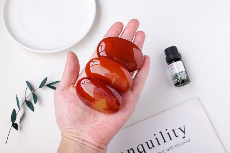 2.4" Natural Red Agate,Crystal Worry Stone,Healing Palm Stone,Hand Carved,Reiki Healing Crystal,Home Decor,Crystal Gifts 1PC