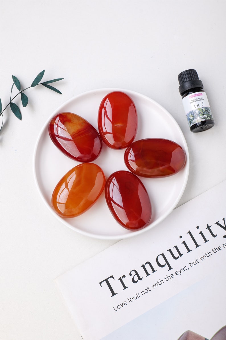 2.4" Natural Red Agate,Crystal Worry Stone,Healing Palm Stone,Hand Carved,Reiki Healing Crystal,Home Decor,Crystal Gifts 1PC