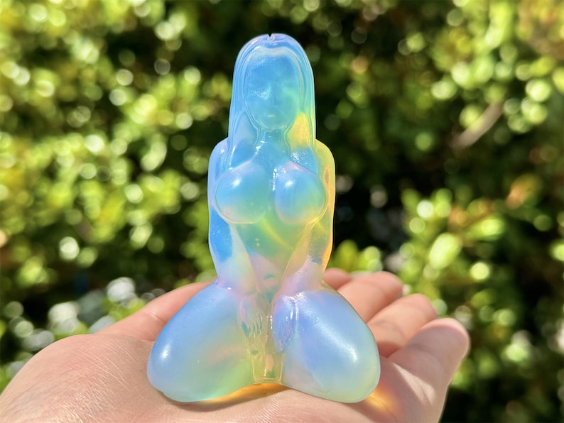 3.2" Opalite Hand Carved Female Model,Crystal Quartz Skull,Model Carving,Reiki Healing Crystal,Energy crystal,Home Decor,Crystal Gifts 1PC