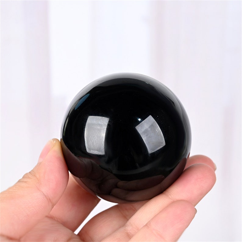 5CM+ Natural Obsidian Hand Carved Sphere,Crystal Quartz Ball,Home Decor,Reiki healing,Energy Crystal Ball,Crystal gift 1PC (Free Base）