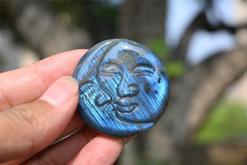 1.6'' Natural Hand carved Labradorite Sun and moon，Quartz crystal carved ，Crystal gift，Crystal ornament，Healing Sun and moon carved
