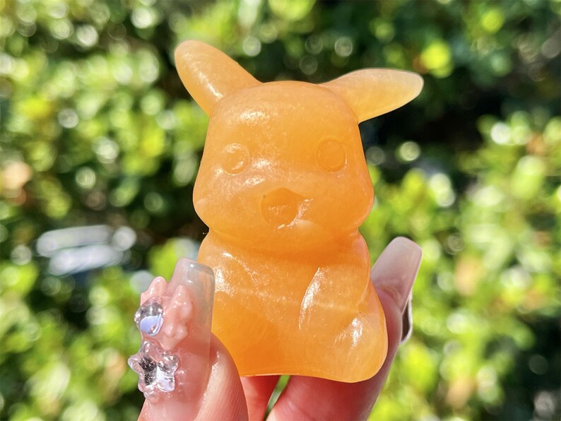 2.4" Natural Geode Stone Hand Carved Pikachu,Crystal quartz Elf,Pikachu Carving,Energy crystal,Reiki healing,Home Decor,Halloween gifts 1PC
