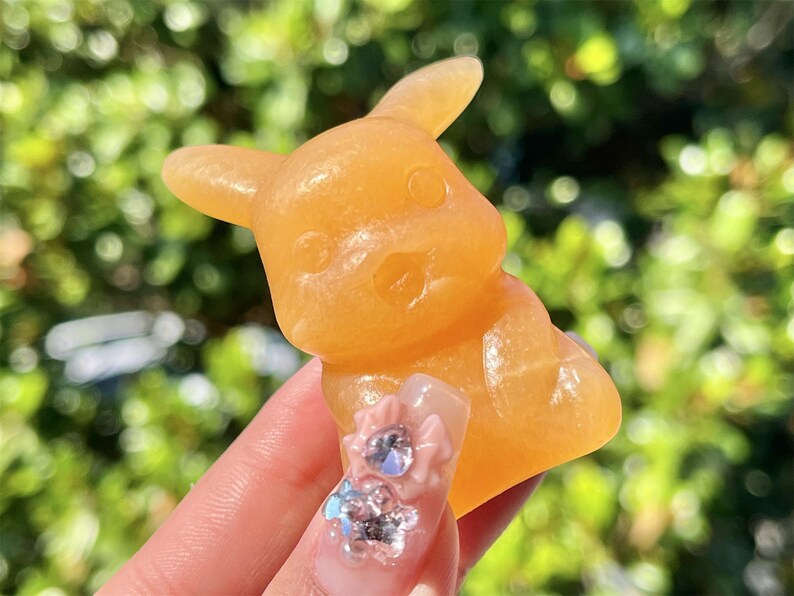 2.4" Natural Geode Stone Hand Carved Pikachu,Crystal quartz Elf,Pikachu Carving,Energy crystal,Reiki healing,Home Decor,Halloween gifts 1PC