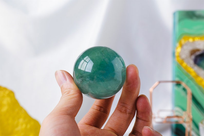 50mm+ Natural Green Fluorite Carved Sphere,Quartz Crystal,Fluorite ball,Crystal Reiki Healing,Home Decor,Reiki healing,Energy Crystal Gift