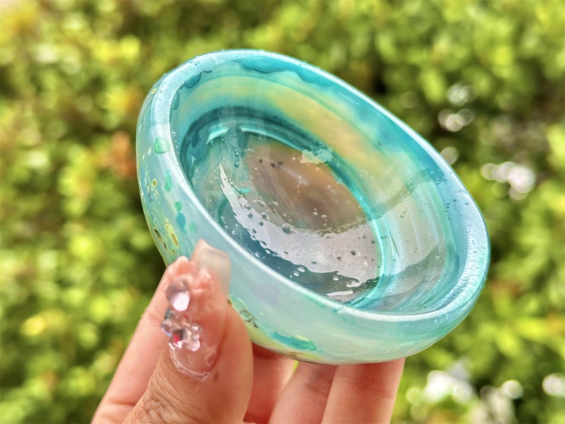 Rainbow Agate Hand Carved Bowl,Polishing Crystal bowl,Crystal Quartz Bowl,Home Decor,Bowl Carving,Energy Crystal,Reiki healing 1PC