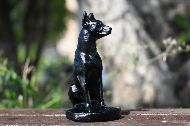 2.4'' Natural carved Obsidian dog，Quartz Crystal，Crystal gift，Crystal dog，Crystal gift，Crystal Figurine,Hand carved，Crystal ornament Healing