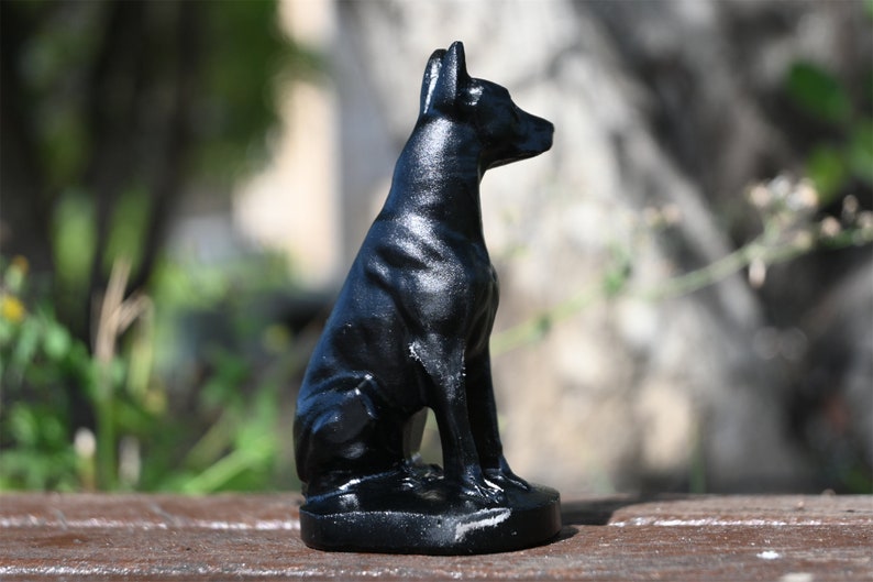 2.4'' Natural carved Obsidian dog，Quartz Crystal，Crystal gift，Crystal dog，Crystal gift，Crystal Figurine,Hand carved，Crystal ornament Healing