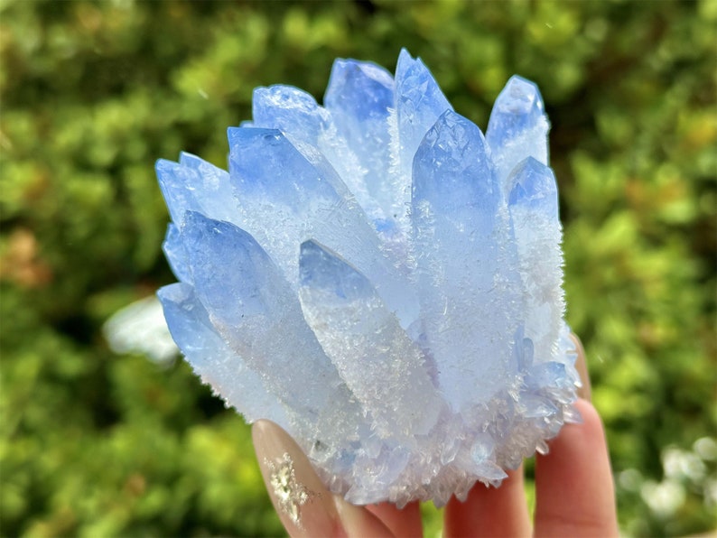300g+ Blue Clear Quartz Cluster,Cluster Crystal,Quartz Point VUG,Home Decor,Energy Crystal,Reiki healing,Crystal gift 1PC