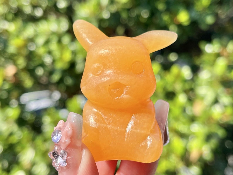 2.4" Natural Geode Stone Hand Carved Pikachu,Crystal quartz Elf,Pikachu Carving,Energy crystal,Reiki healing,Home Decor,Halloween gifts 1PC