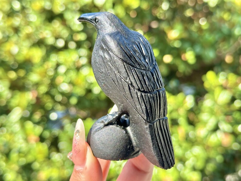 3.4" Natural Obsidian Hand Carved Crow,Crystal Quartz Bird,Crow Carving,Energy crystal,Reiki healing,Home Decor,Halloween gifts 1PC