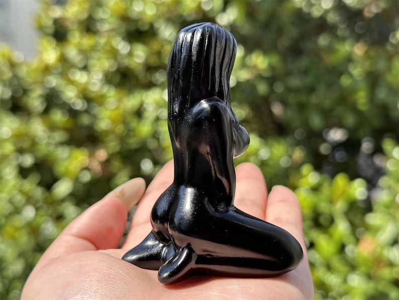 3.2" Natural Obsidian Hand Carved Female Model,Crystal Quartz Kneeling female model Carving,Reiki Healing Crystal,Home Decor,Crystal Gift1PC
