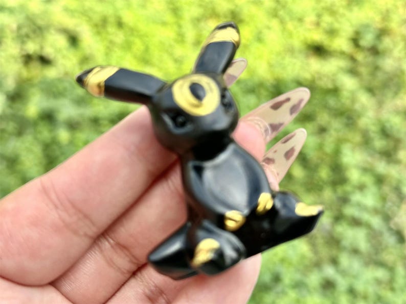 2.2" Natural Obsidian Hand Carved Umbreon,Crystal quartz Elf,Umbreon Carving,Energy crystal,Reiki healing,Home Decor,Crystal gifts 1PC
