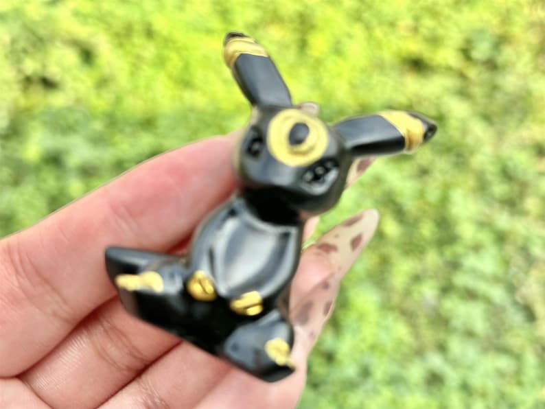 2.2" Natural Obsidian Hand Carved Umbreon,Crystal quartz Elf,Umbreon Carving,Energy crystal,Reiki healing,Home Decor,Crystal gifts 1PC