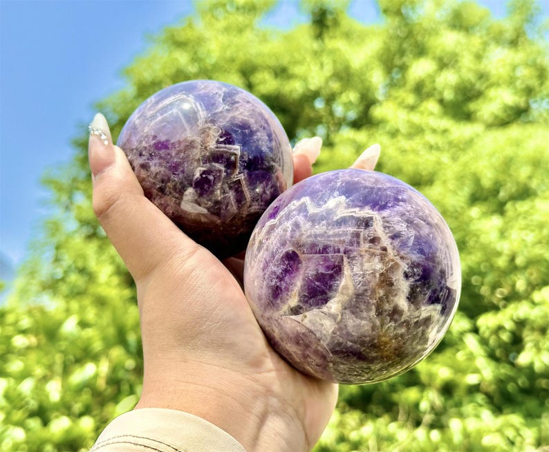 Natural Dream Purple Hand Carved Sphere,Quartz Crystal,Dream Purple Ball,Home Decor,Reiki Healing,Energy Crystal ball,Crystal Gift+Free Base