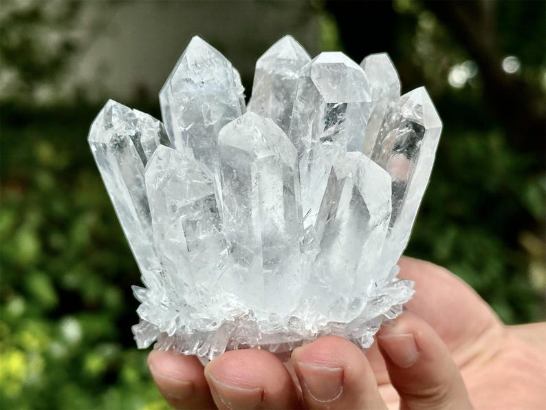 300g+ Natural Clear Quartz Cluster Crystal,Quartz Point VUG,Home Decor,Energy Crystal,Reiki healing,Crystal gift 1PC