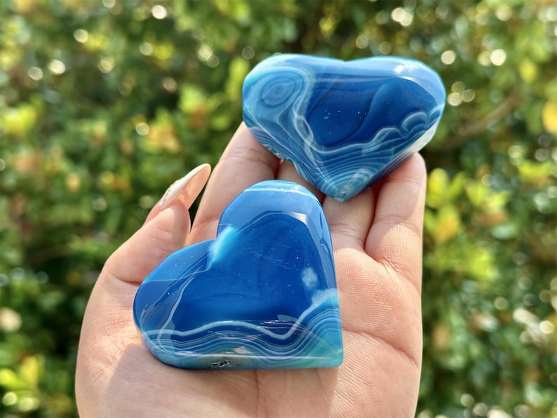 2.2" Blue Agate Hand Carved Heart,Crystal Quartz love,Healing Palm Stone,Reiki Healing Crystal,Home Decor,Crystal Gifts 1PC