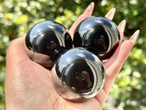 5CM+ Natural Obsidian Hand Carved Sphere,Crystal Quartz Ball,Home Decor,Reiki healing,Energy Crystal Ball,Crystal gift 1PC (Free Base）