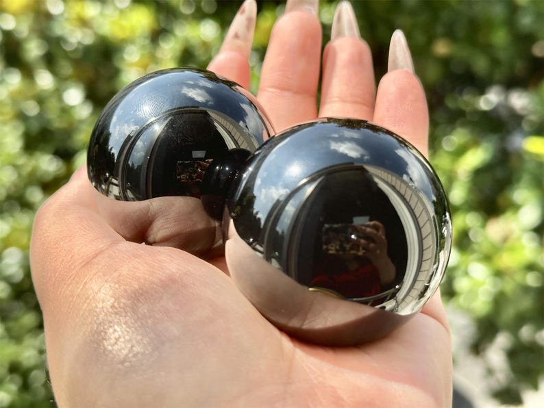 5CM+ Natural Obsidian Hand Carved Sphere,Crystal Quartz Ball,Home Decor,Reiki healing,Energy Crystal Ball,Crystal gift 1PC (Free Base）