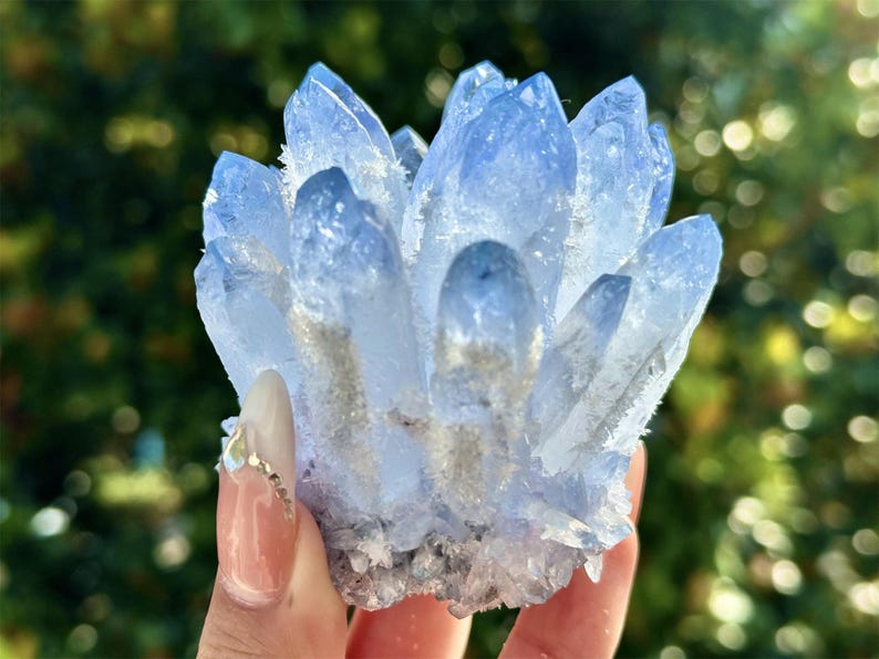 Blue Clear Quartz Cluster，Cluster Crystal，Quartz Point VUG，Mineral Specimen Healing Degaussing Decor Collection，Crystal decoration 1PC
