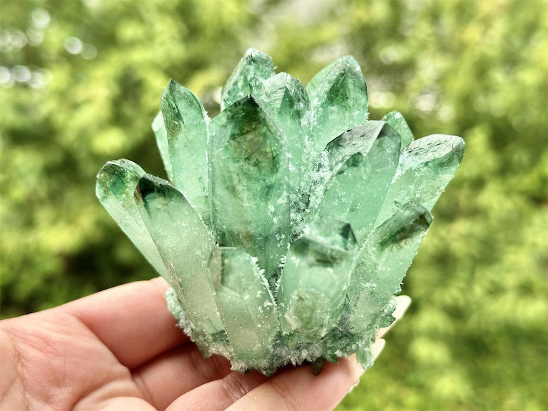 300g+ Green Clear Quartz Cluster，Cluster Crystal，Quartz Point VUG，Mineral Specimen Healing Degaussing Decor Collection，Crystal Decor 1PC